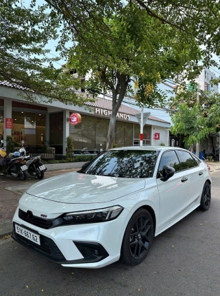 Thuê Xe 4 Chỗ Tại TPHCM