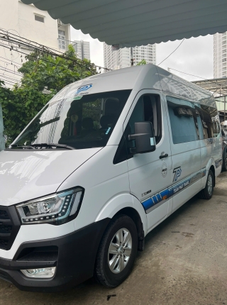 Thuê Xe 16 Chỗ Tại TPHCM