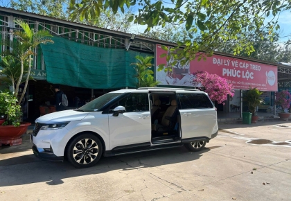 KIA Carnival Cho Gia Đình & VIP: Nên Thuê Bản Nào? Giá Bao Nhiêu?